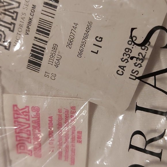 PINK Campus short sleeve tee size Large NWT - Picture 9 of 11